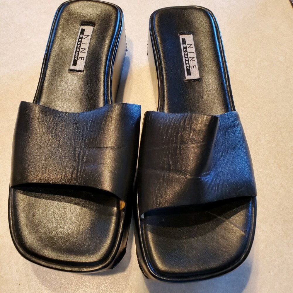 Vintage Black Leather Sandals - Size 7 - Nine & Company